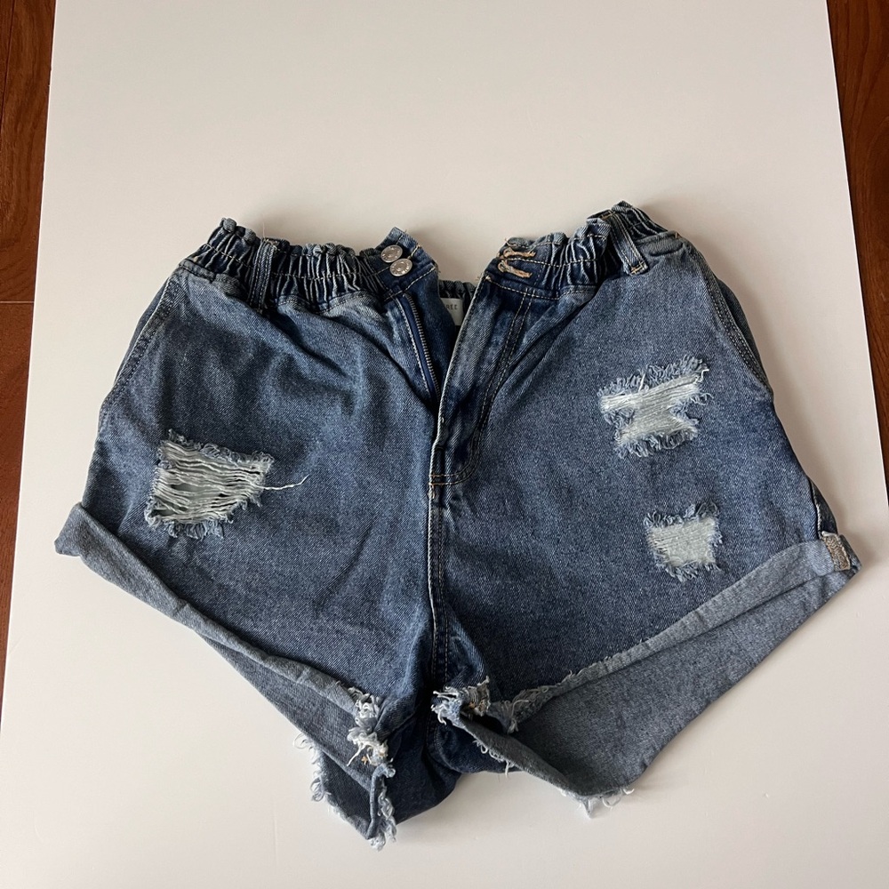 Love Tree Blue Distressed Jean Shorts size large